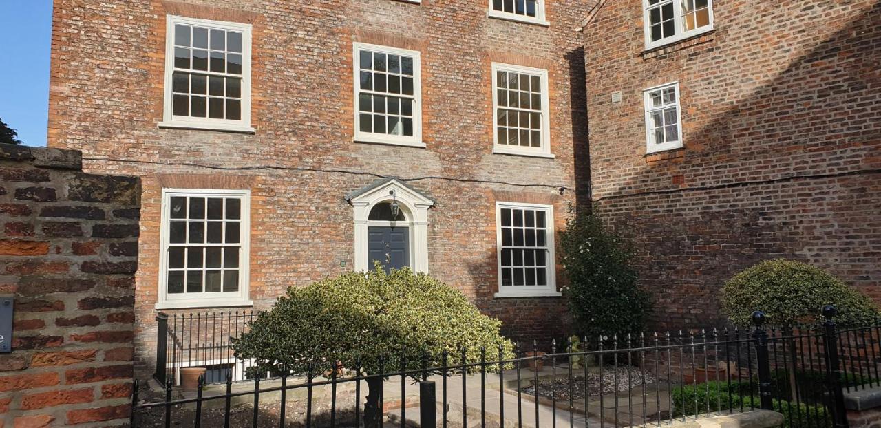 14 St Saviours Place, York Bagian luar foto